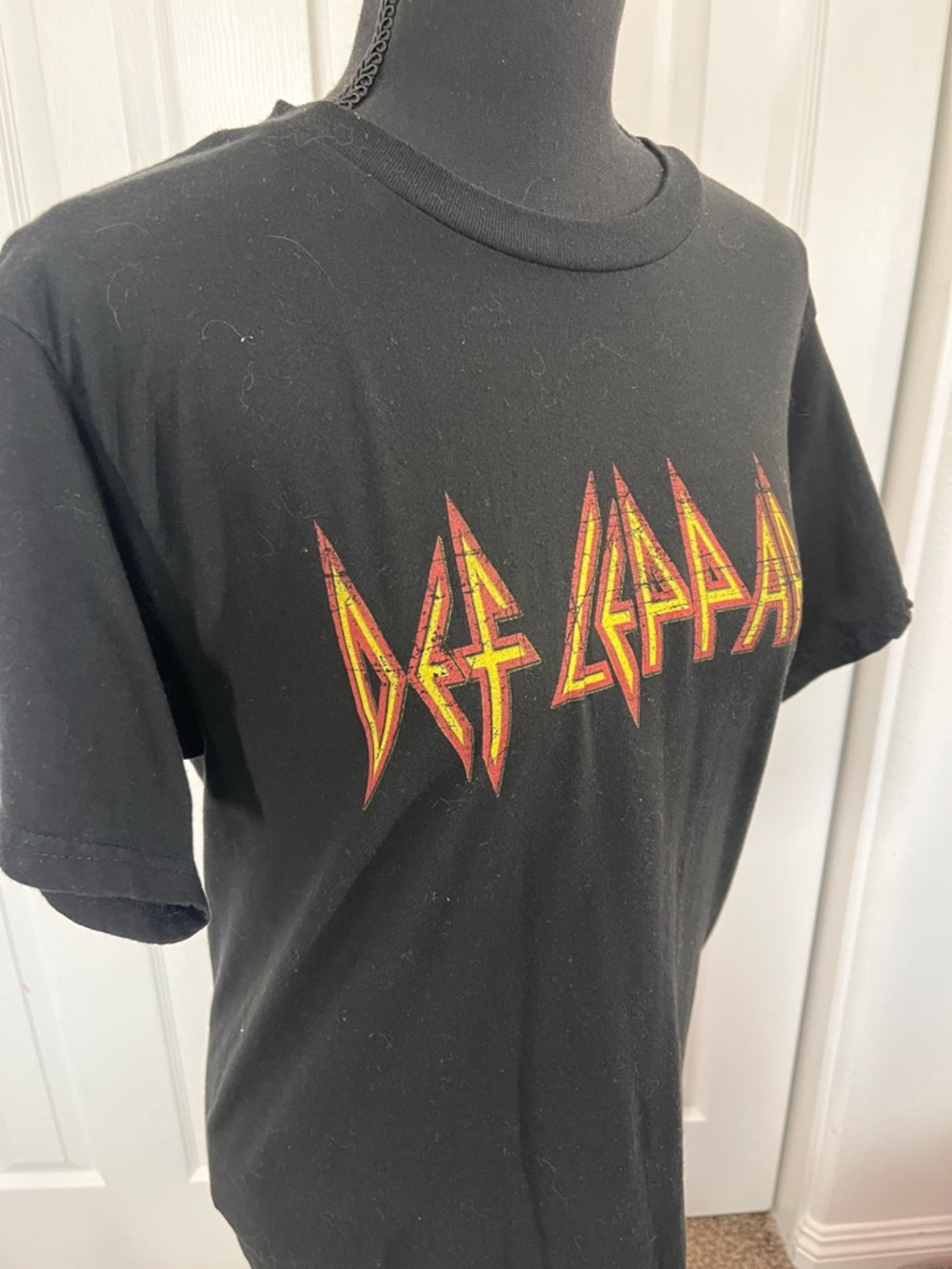 Def Leppard Black Band Graphic Tee Size Medium - Picture 5 of 6